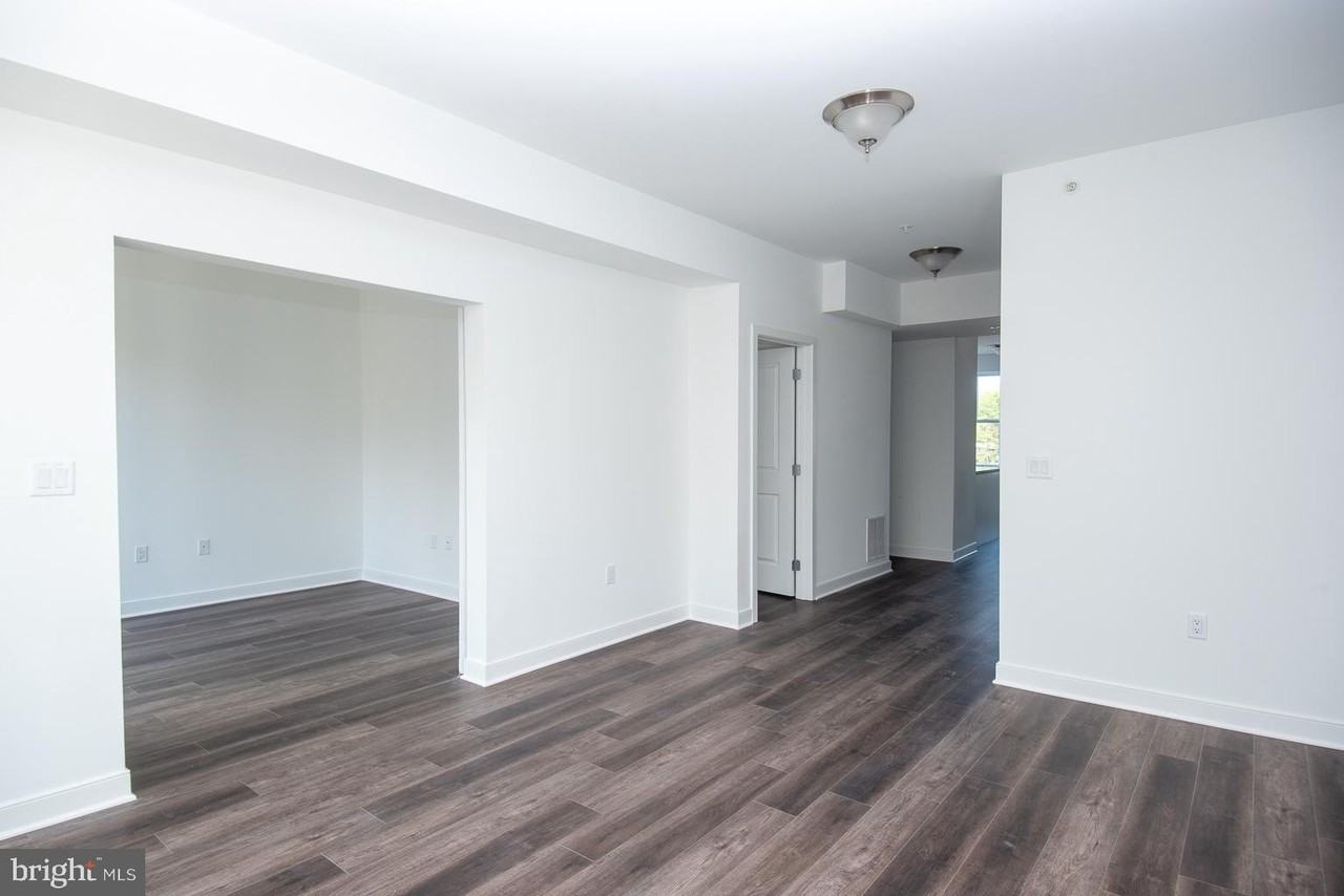 43 Princeton Hightstown Rd #2203 - Photo 3 of 13