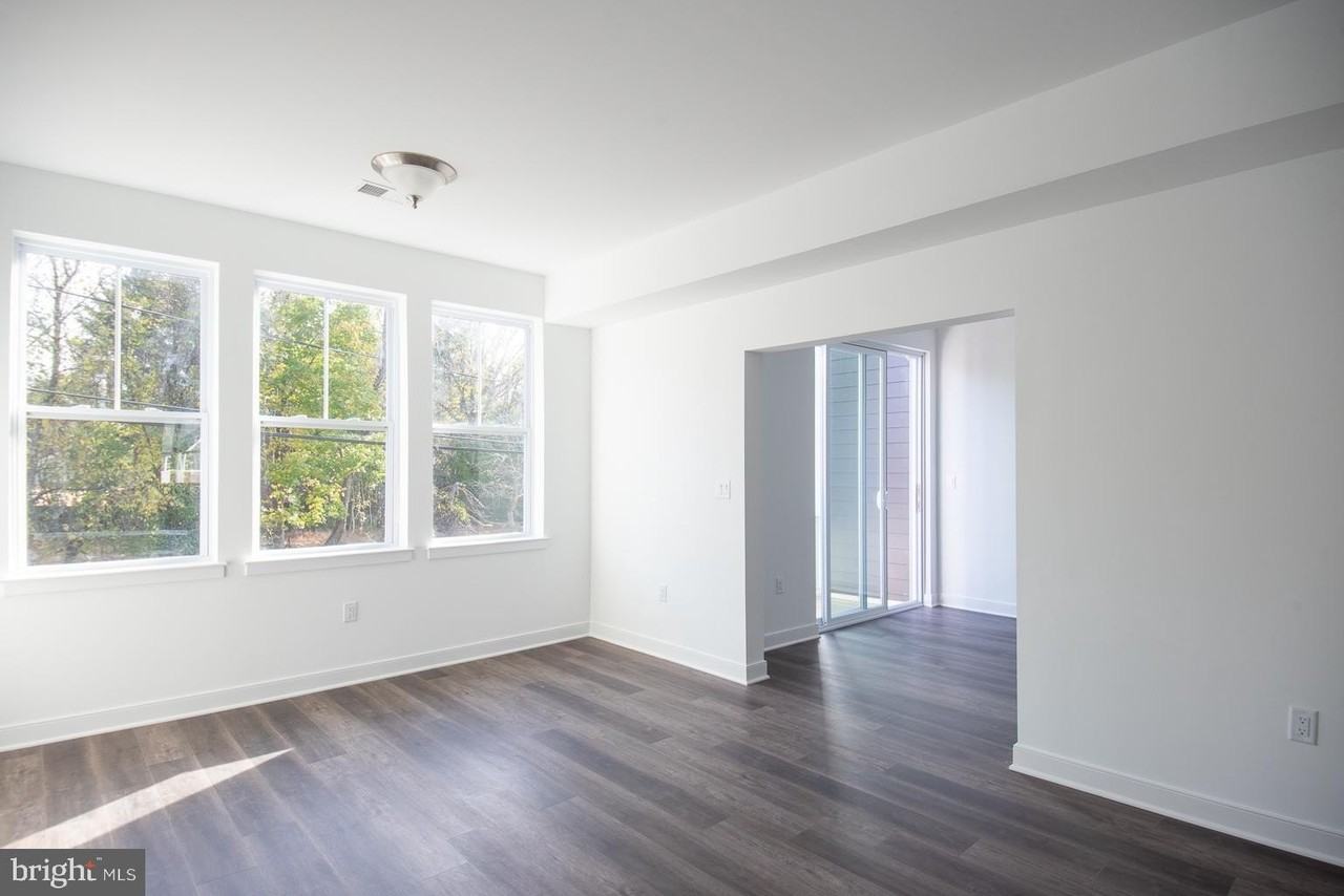 43 Princeton Hightstown Rd #2203 - Photo 7 of 13