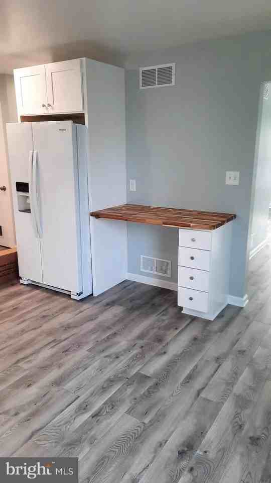 618 Colonial View Rd - Photo 6 of 23