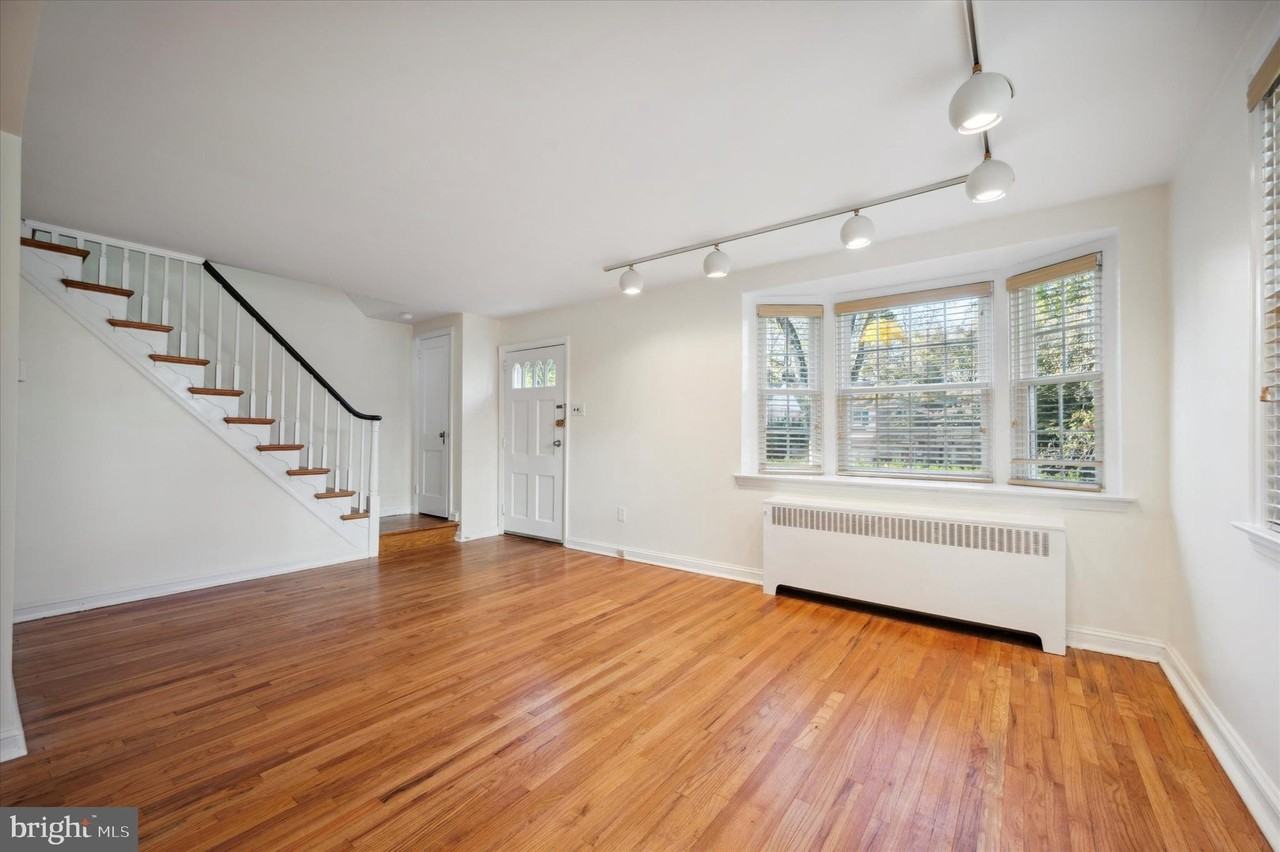 459 Rock Glen Drive - Photo 3 of 24