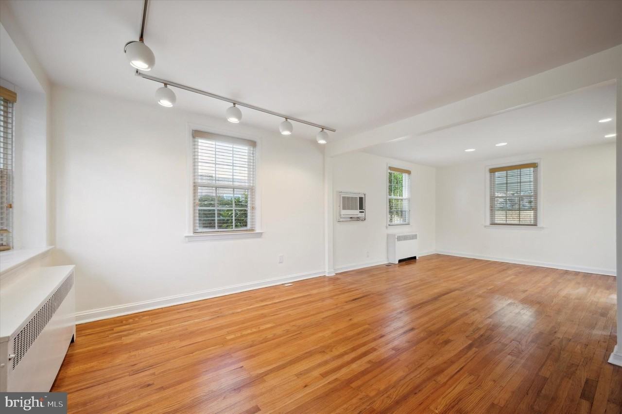 459 Rock Glen Drive - Photo 4 of 24