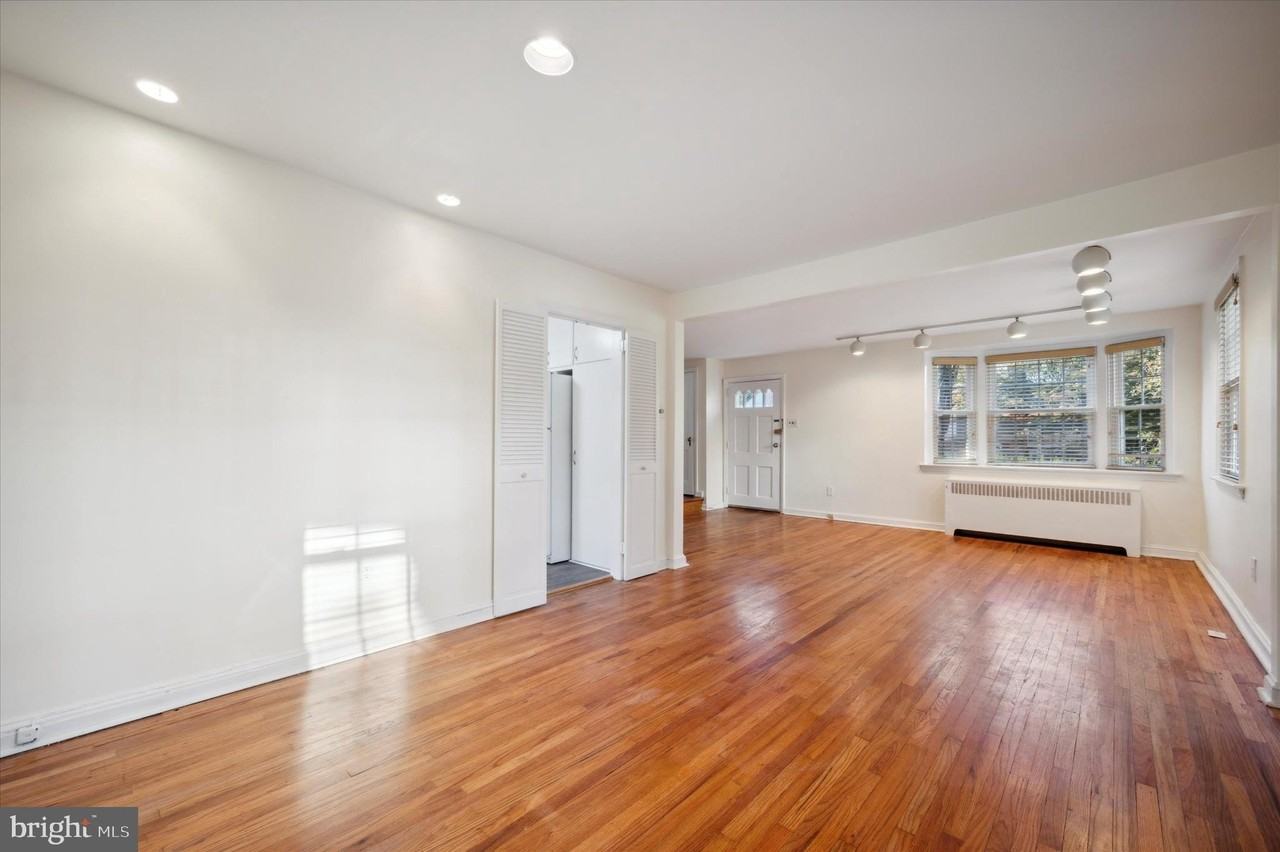 459 Rock Glen Drive - Photo 6 of 24