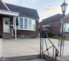 featured image of 1832 Mower Street