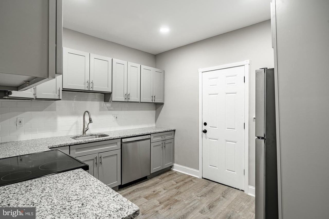 2113 N Philip St - Photo 2 of 15