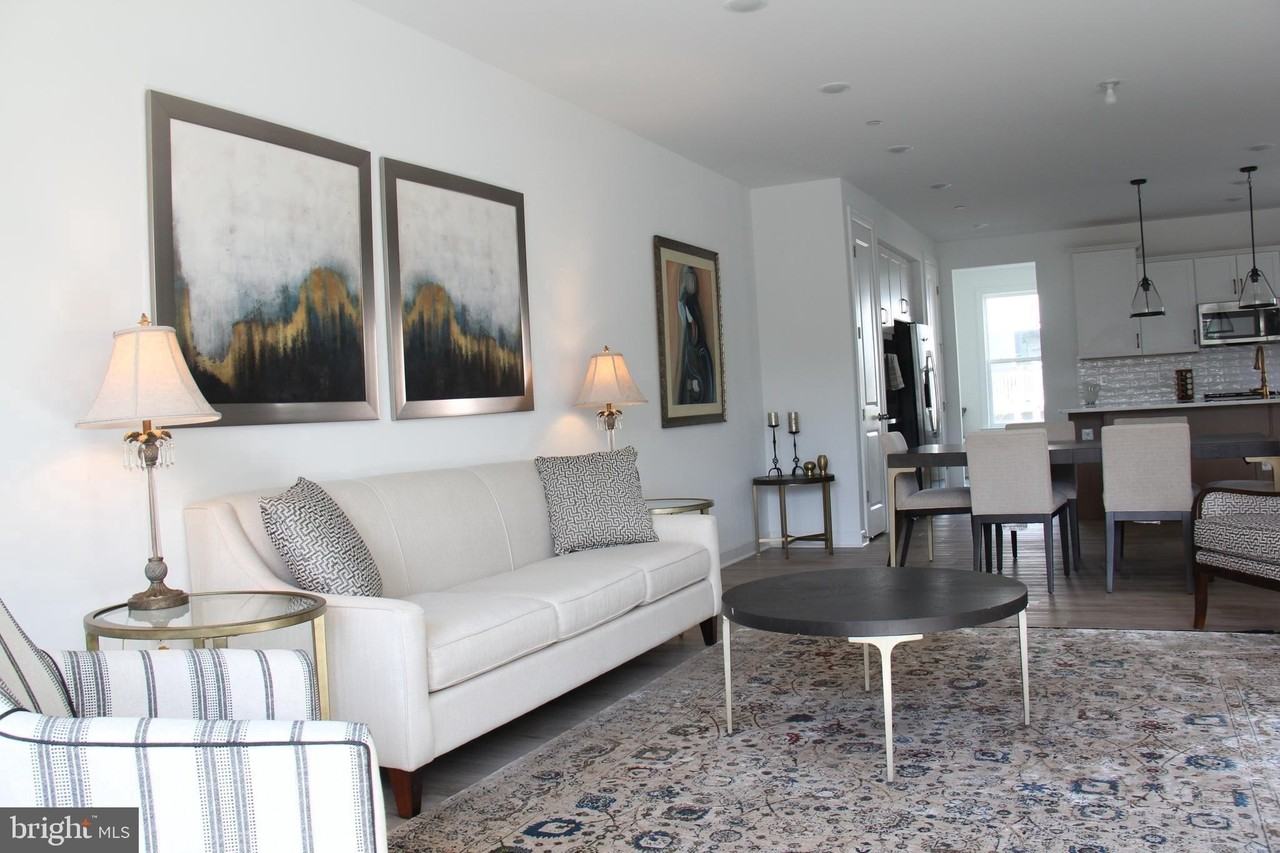 4975 Longmire Way - Photo 5 of 21