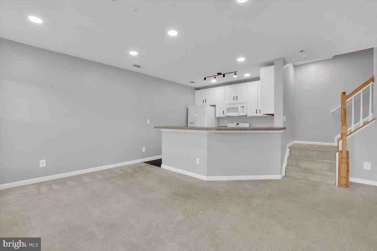 5995B Terrapin Pl Unit 301 #301 - Photo 5 of 26