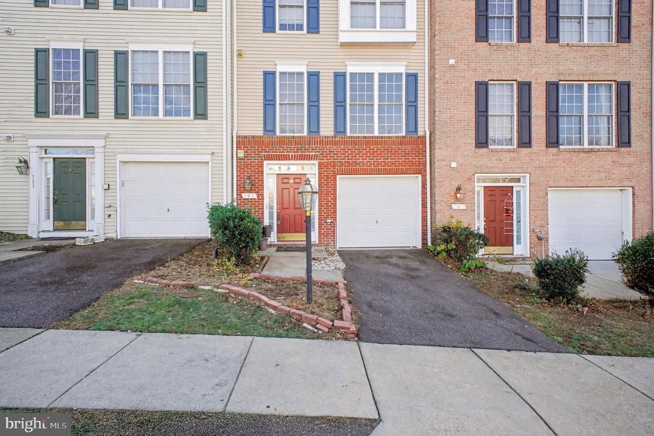 105 Galway Lane - Photo 4 of 27