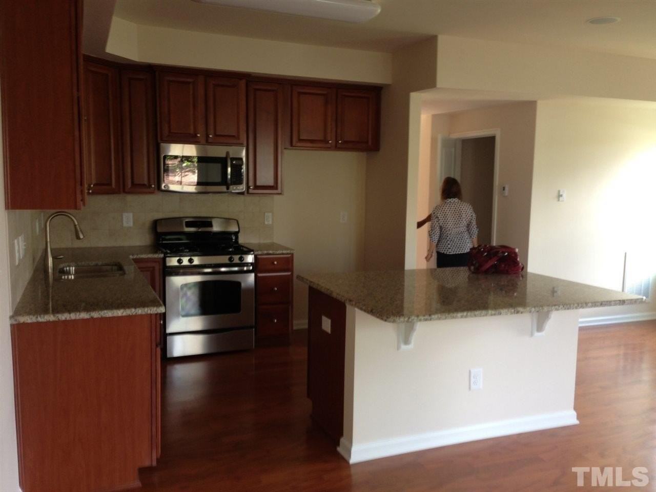 103 Grande Sky Court - Photo 5 of 16