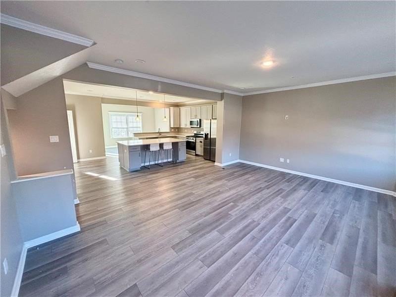 347 Trinity Way - Photo 3 of 17