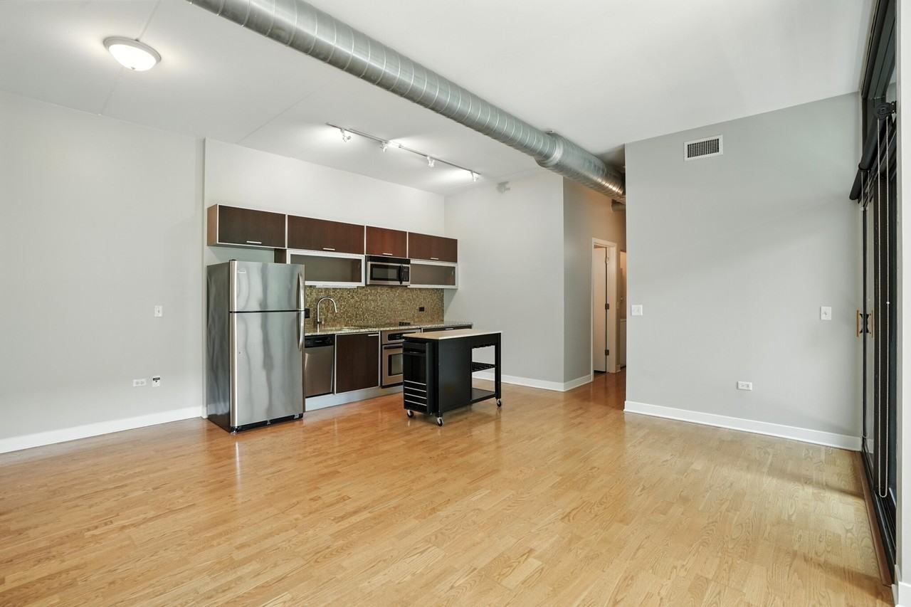 670 W Wayman St #1-1 - Photo 3 of 24
