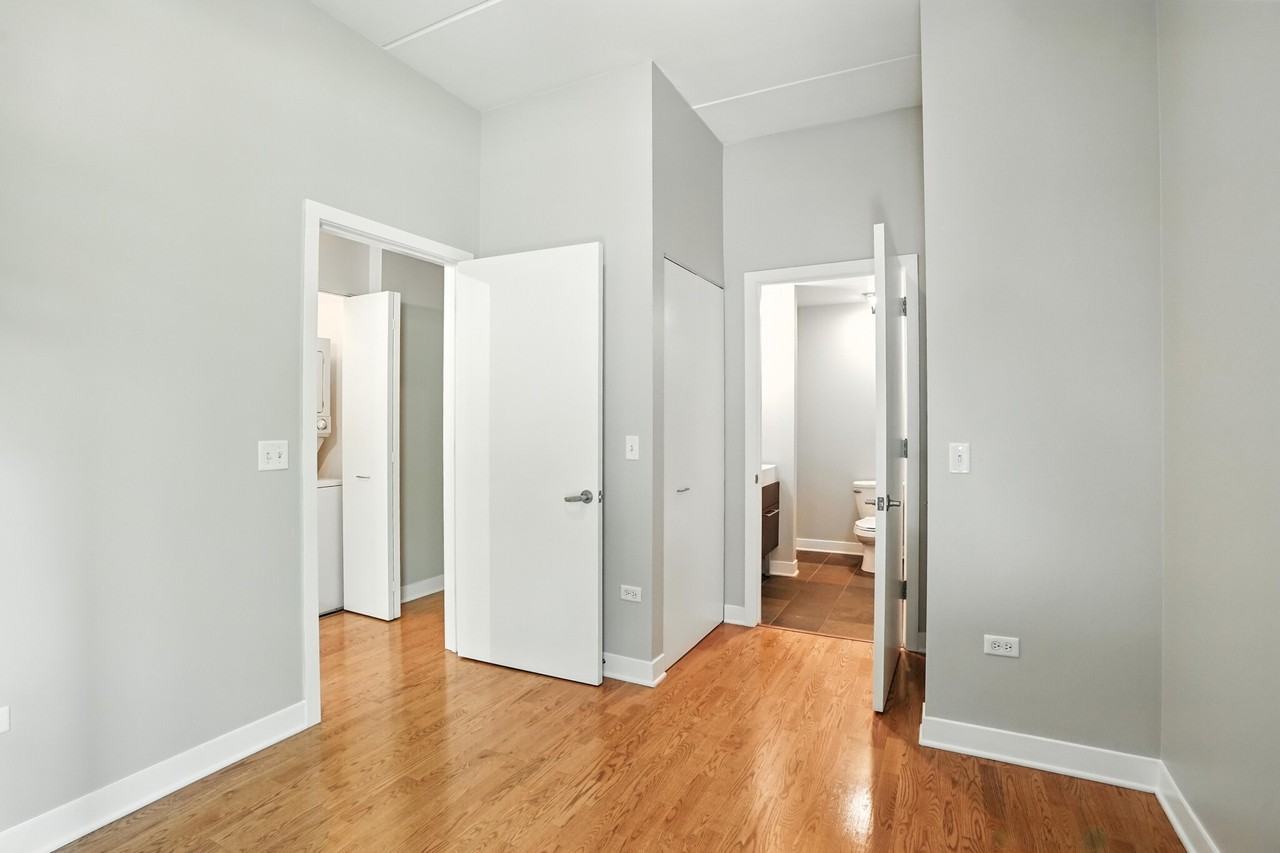 670 W Wayman St #1-1 - Photo 6 of 24