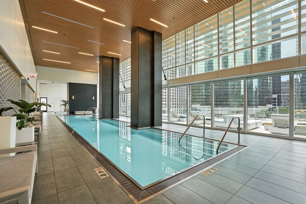 313 W Wolf Point Plz #3-2 - Photo 6 of 28