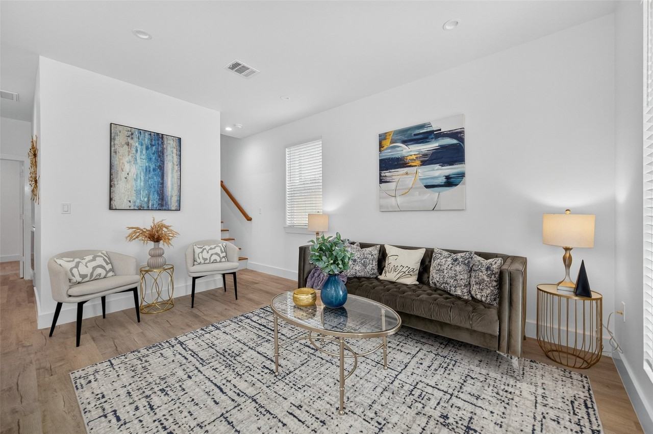 5027 Willow Glen Drive - Photo 4 of 22