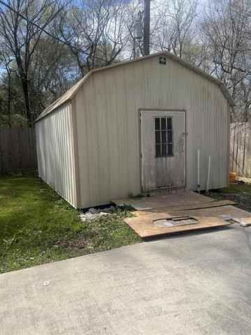 775 W Herring St - Photo 5 of 21