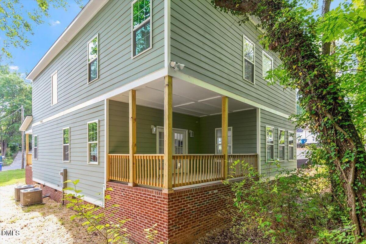 1408 South St - Photo 2 of 37
