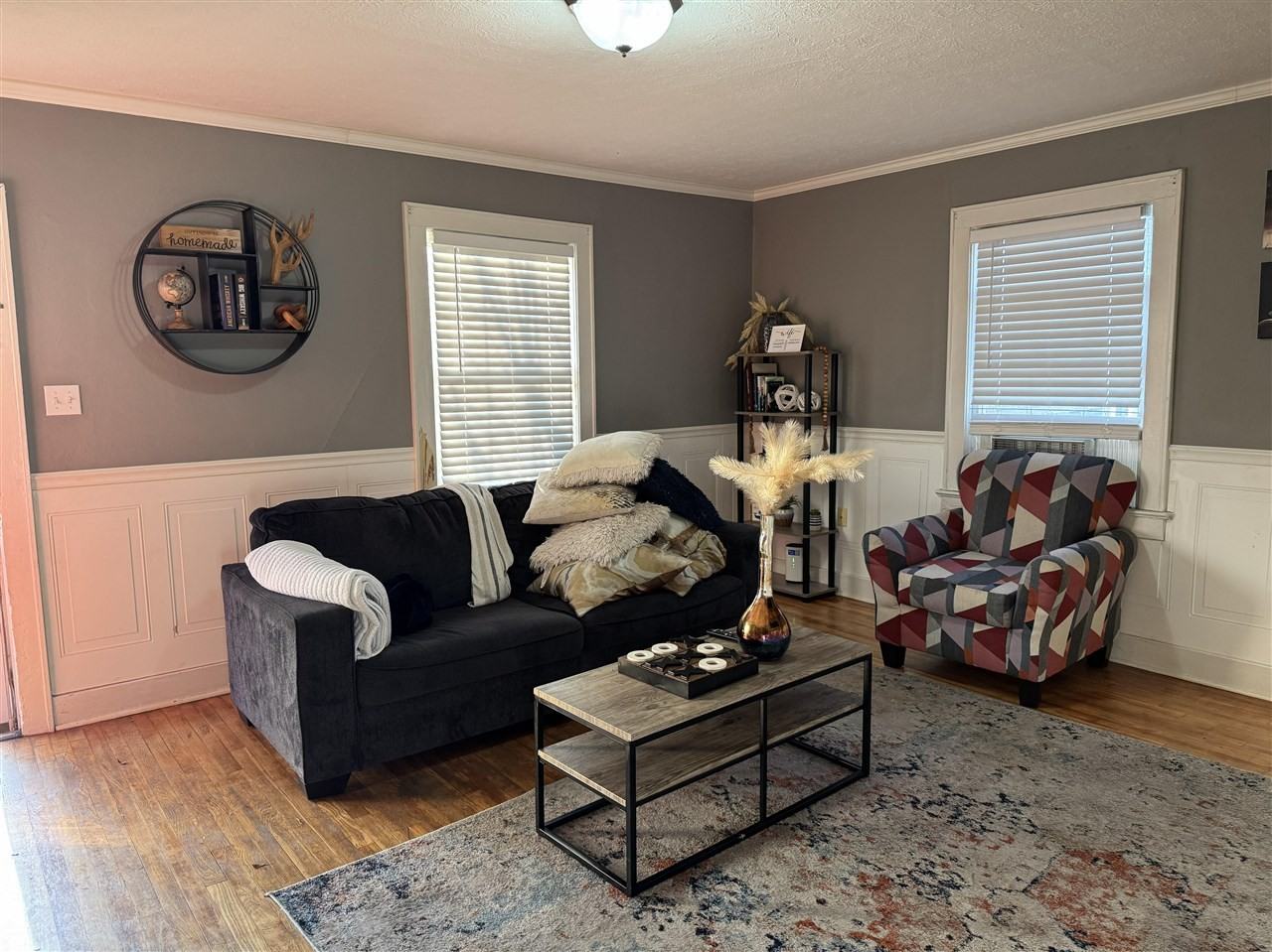 158 East 11th Avenue - Photo 3 of 9