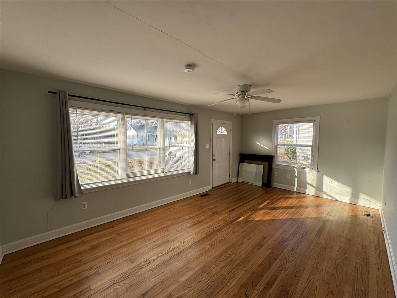 1304 Cabell Drive - Photo 2 of 8