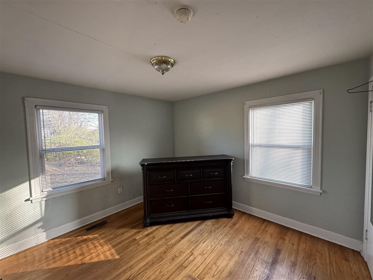 1304 Cabell Drive - Photo 6 of 8