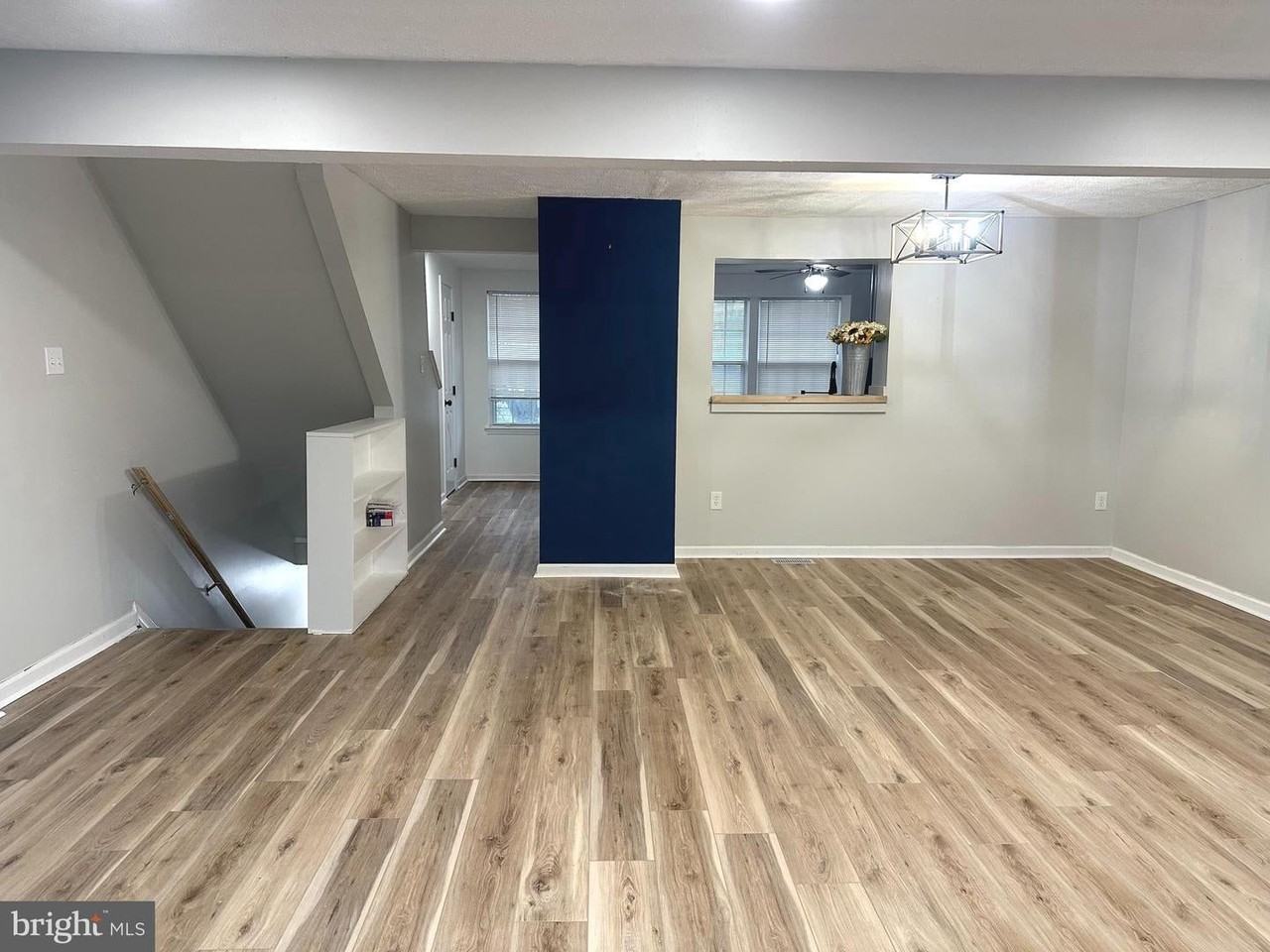 31 Stoneshire Dr - Photo 6 of 17