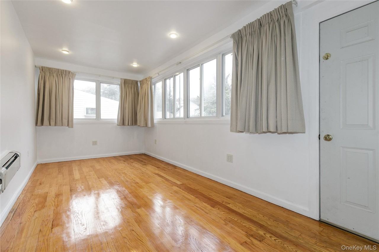 4623 Arcadia Lane - Photo 6 of 11