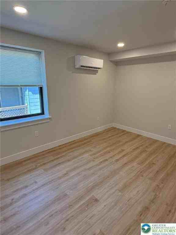 211 South Street ##7 - Photo 5 of 10