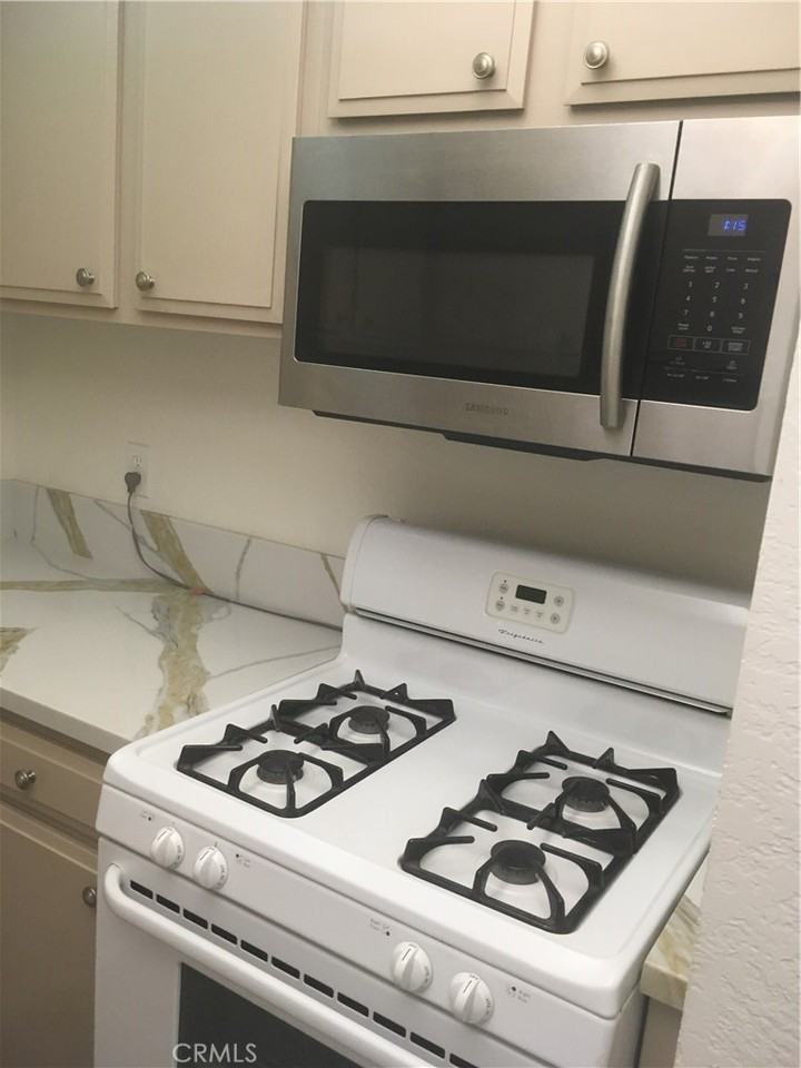 22892 Hilton Head Dr Unit 284 - Photo 6 of 17