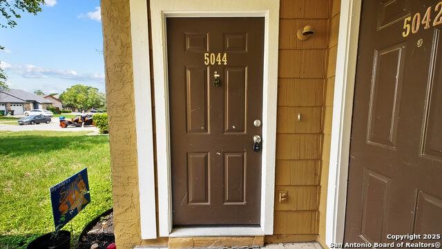 5044 Ayrshire Drive - Photo 6 of 22