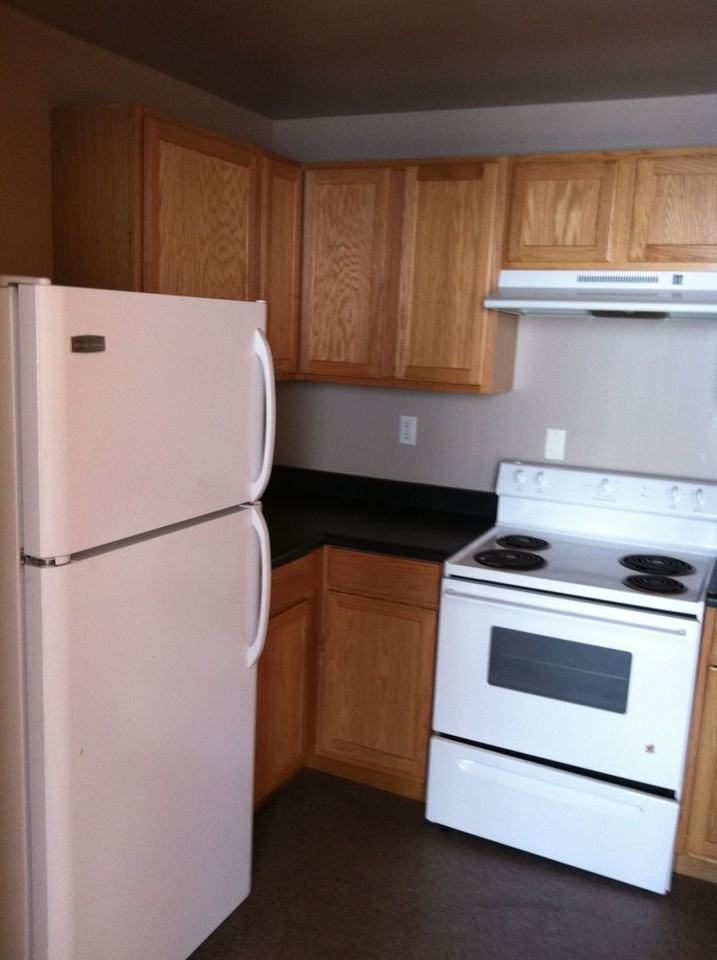 Victor Clothing Apartments - Photo 5 of 8