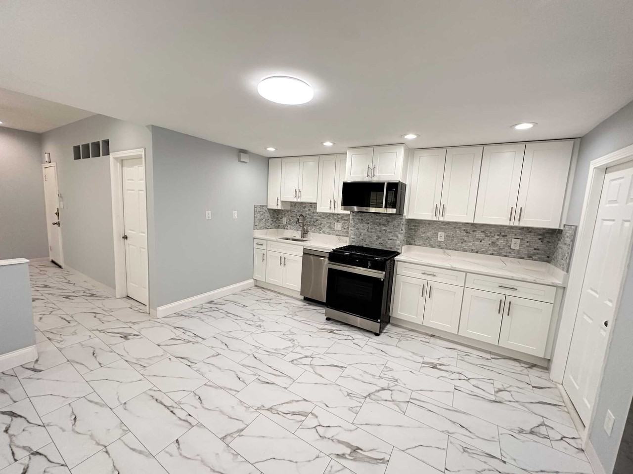 Princeton St - Photo 4 of 12