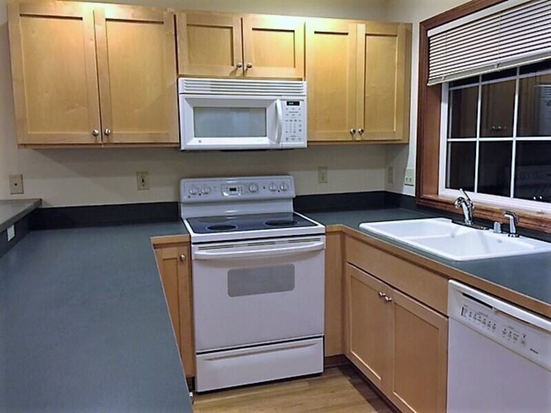 1126 Nw 56th St - Photo 5 of 8