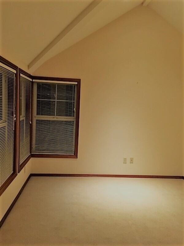 1126 Nw 56th St - Photo 6 of 8