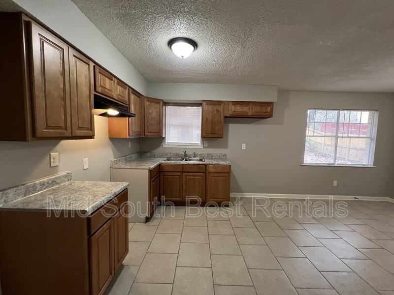 5366 Beaverton Drive - Photo 3 of 15