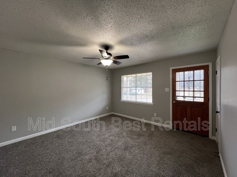 5366 Beaverton Drive - Photo 6 of 15