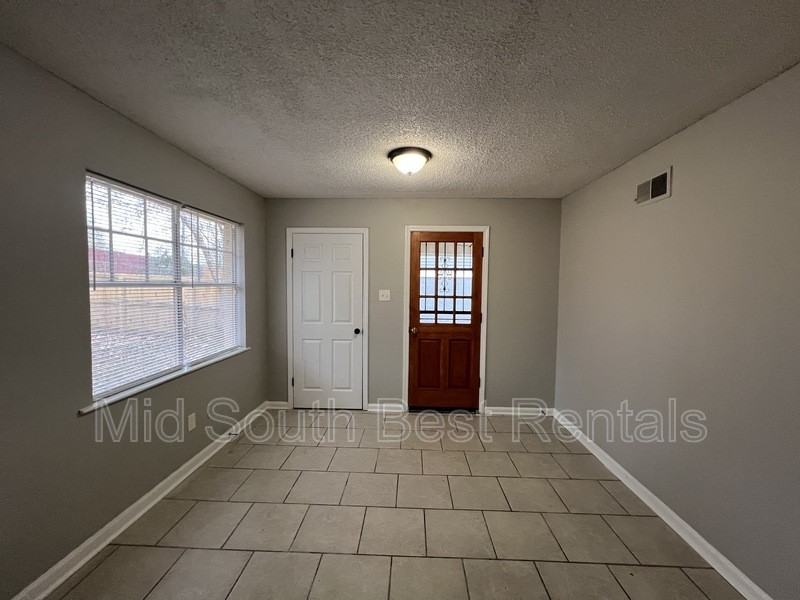 5366 Beaverton Drive - Photo 7 of 15