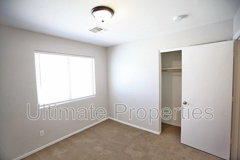 25873 W Hilton Ave - Photo 7 of 10