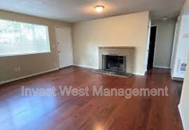 2815 Estreet #D - Photo 2 of 10