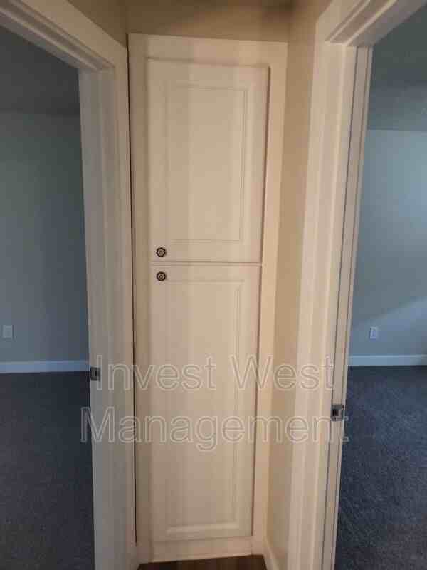 2815 Estreet #D - Photo 6 of 10