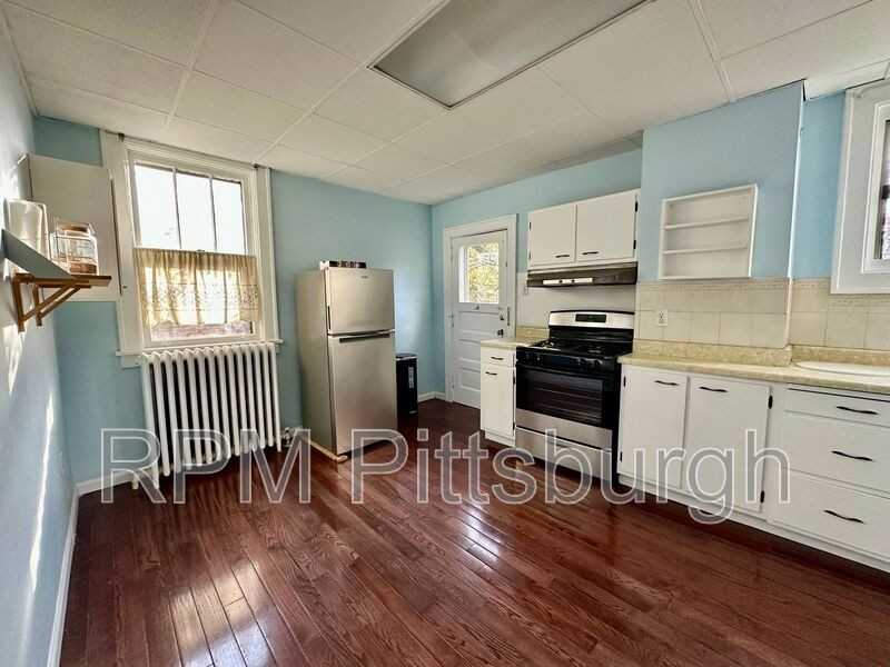 3306 Shady Avenue - Photo 7 of 15