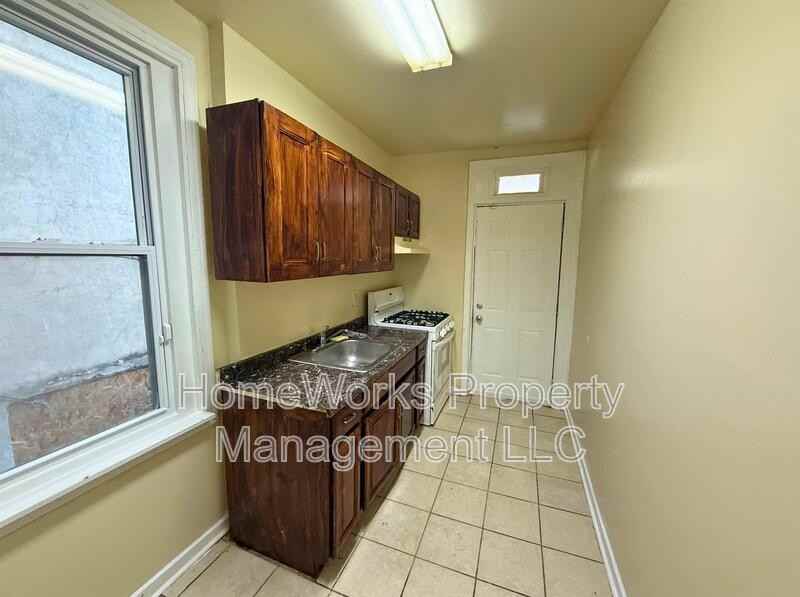 3401 Woodbrook Ave #1 - Photo 6 of 12