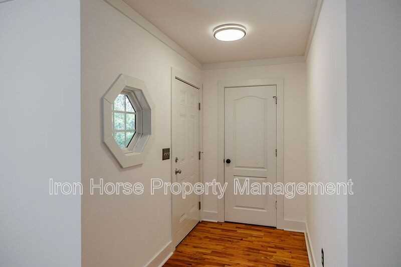 205 Third St - Photo 2 of 30