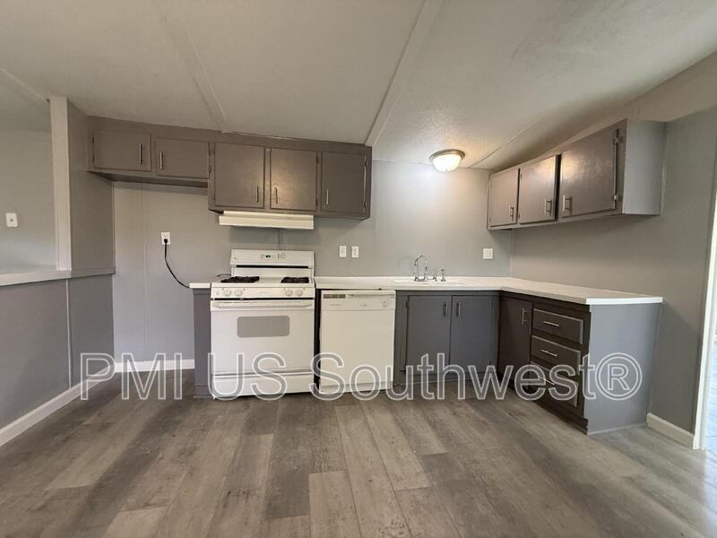 314 Riverwood Ln - Photo 7 of 27