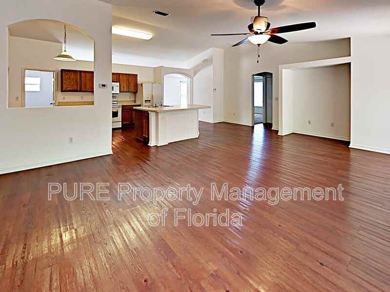 2823 Ne 25th St - Photo 7 of 19