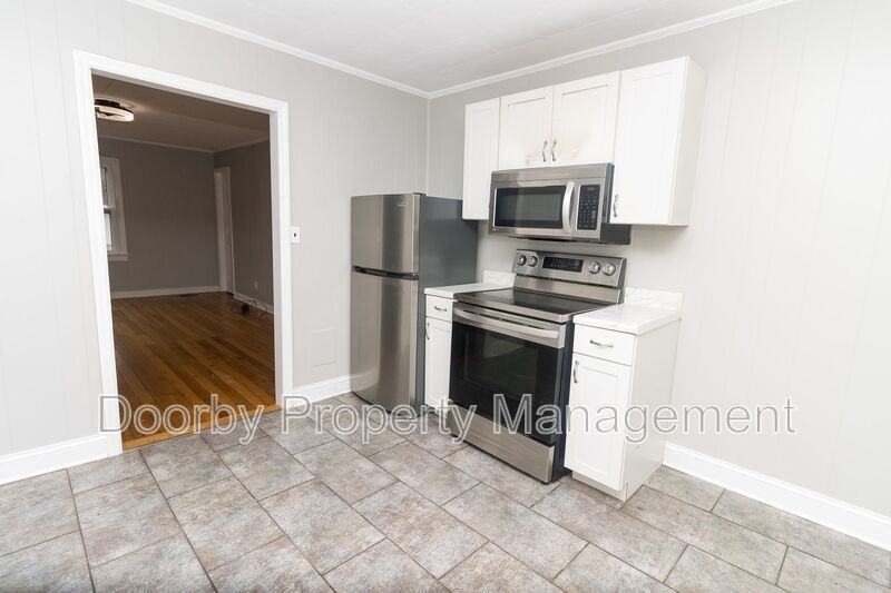 640 Lupton Dr - Photo 6 of 15