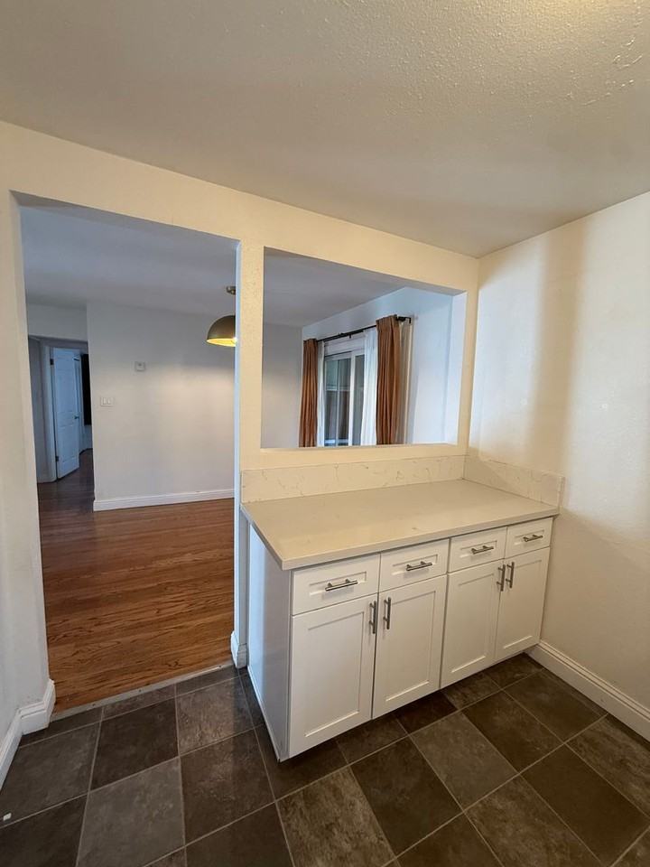 4213 28th Street - Photo 3 of 13