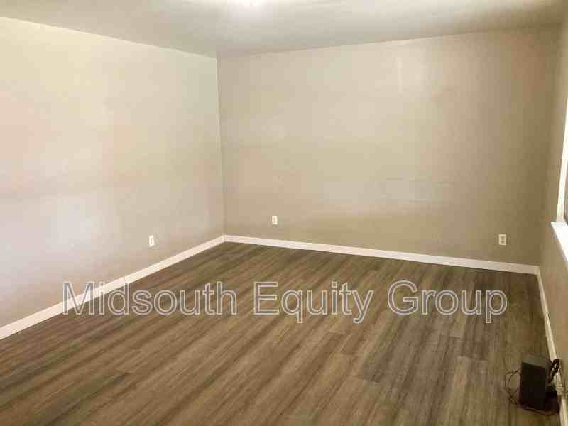 127 Northside Ave #127 - Photo 5 of 21