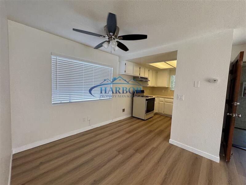 961 W 1st St #B - Photo 2 of 15