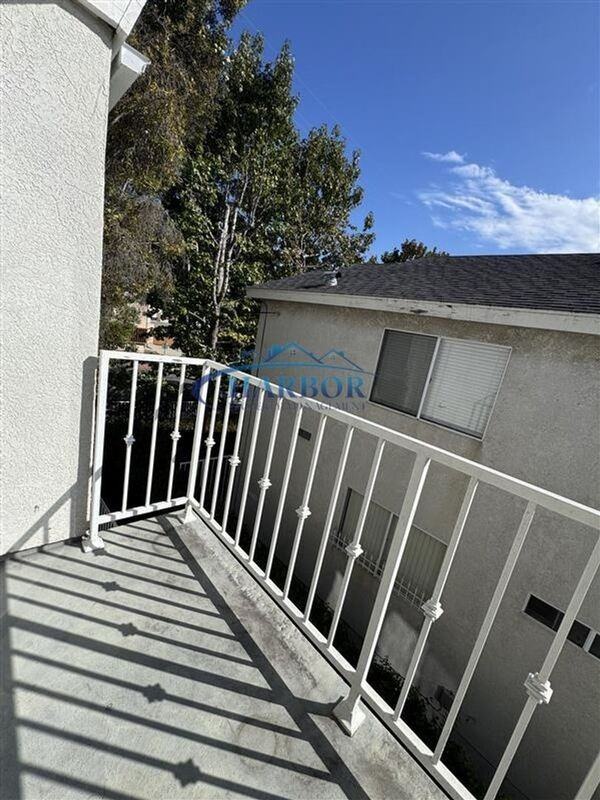 961 W 1st St #B - Photo 7 of 15