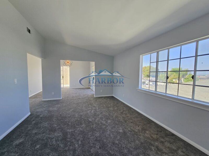 855 W 2nd St #B - Photo 3 of 17