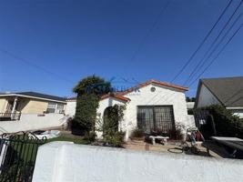 featured image of 820 West 1st Street #B