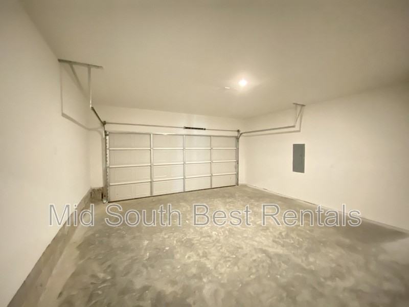 84 Kelton Lane - Photo 2 of 15